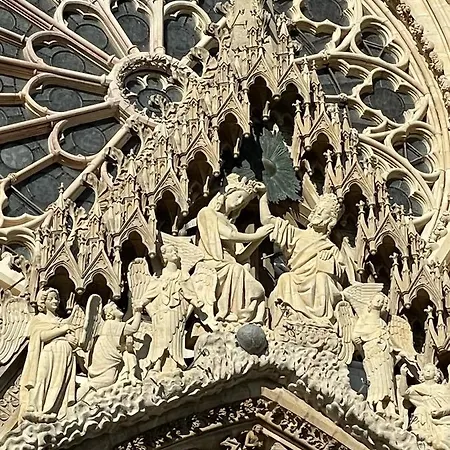 Διαμέρισμα Proche Hyper-centre 6 Couchages Renove Ρενς